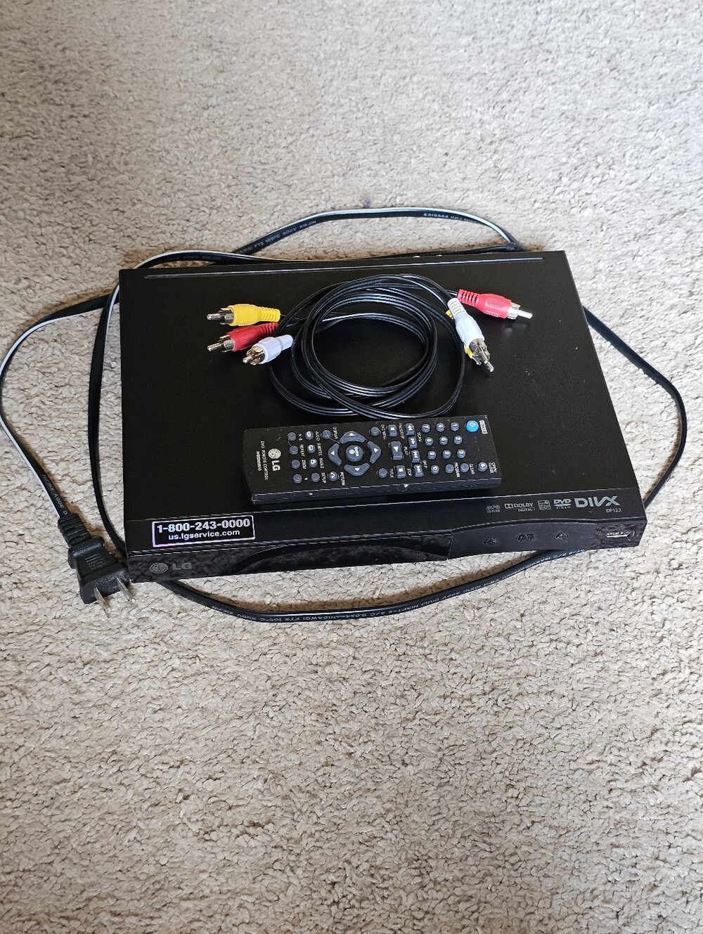 LG DP122 DVD Player - Composite RCA Connection USB Port Remote - Dobly Digital